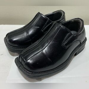 Toddler boy size 5 Black Slip-On Dress Shoes